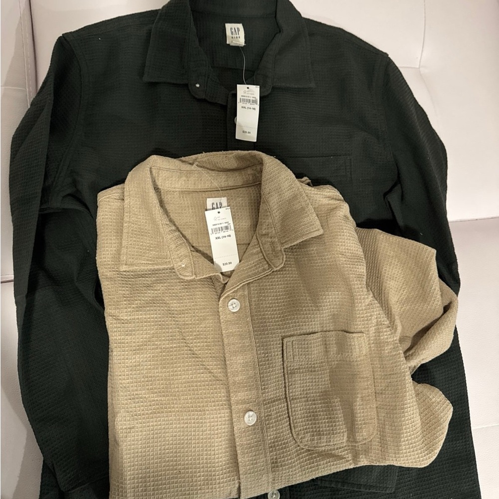 GAP Black and Tan Button-Up Shirts